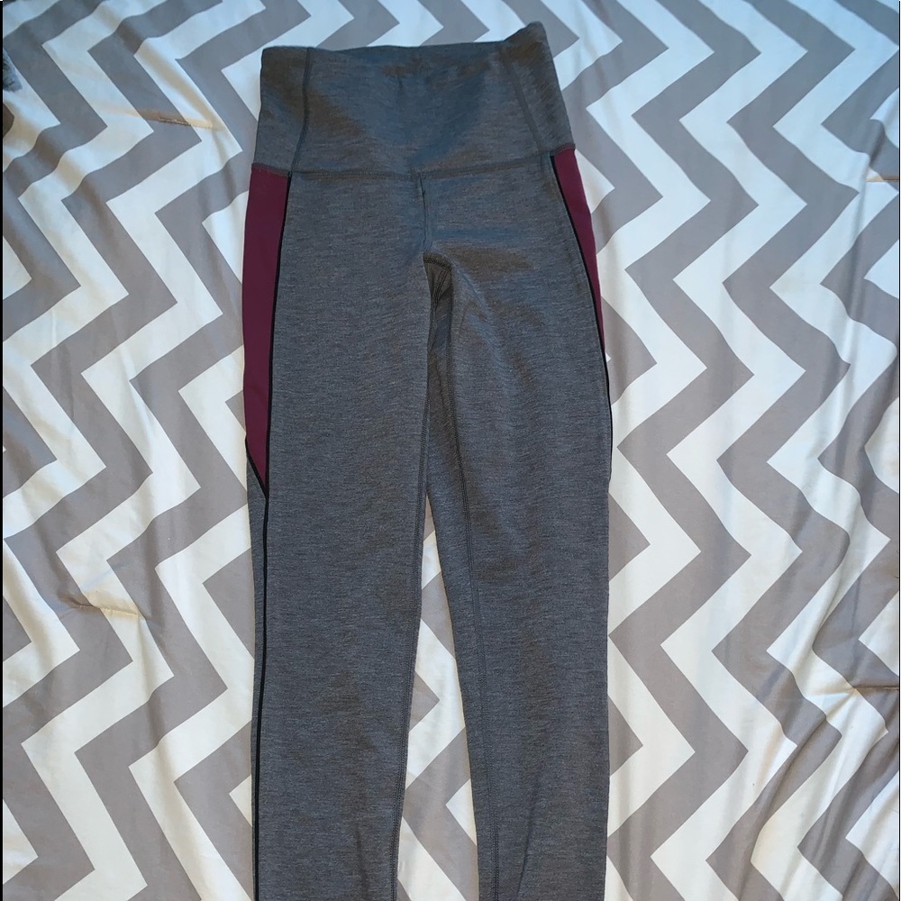 women’s high rise lucy leggings (never worn)
